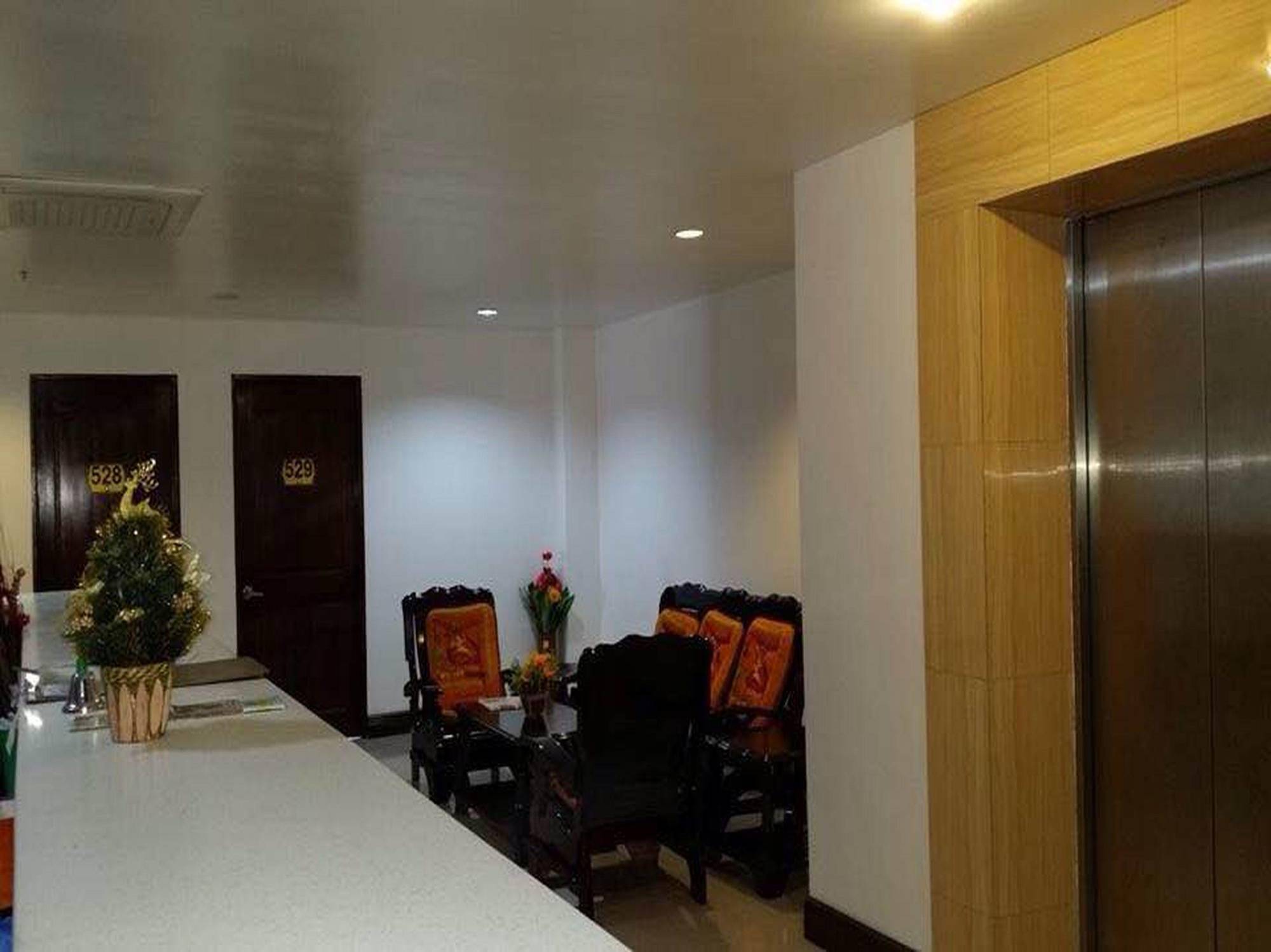 Reddoorz Plus Near Vigan City Commercial Center Kültér fotó