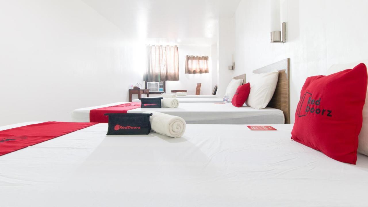 Reddoorz Plus Near Vigan City Commercial Center Kültér fotó