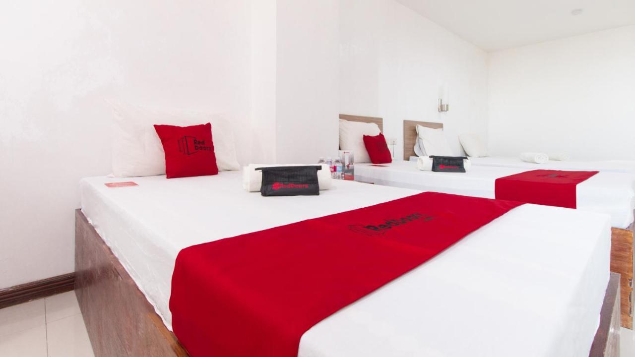 Reddoorz Plus Near Vigan City Commercial Center Kültér fotó