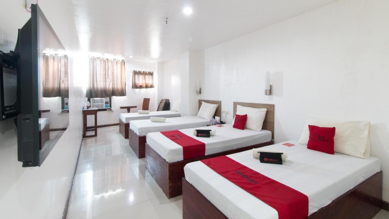 Reddoorz Plus Near Vigan City Commercial Center Kültér fotó