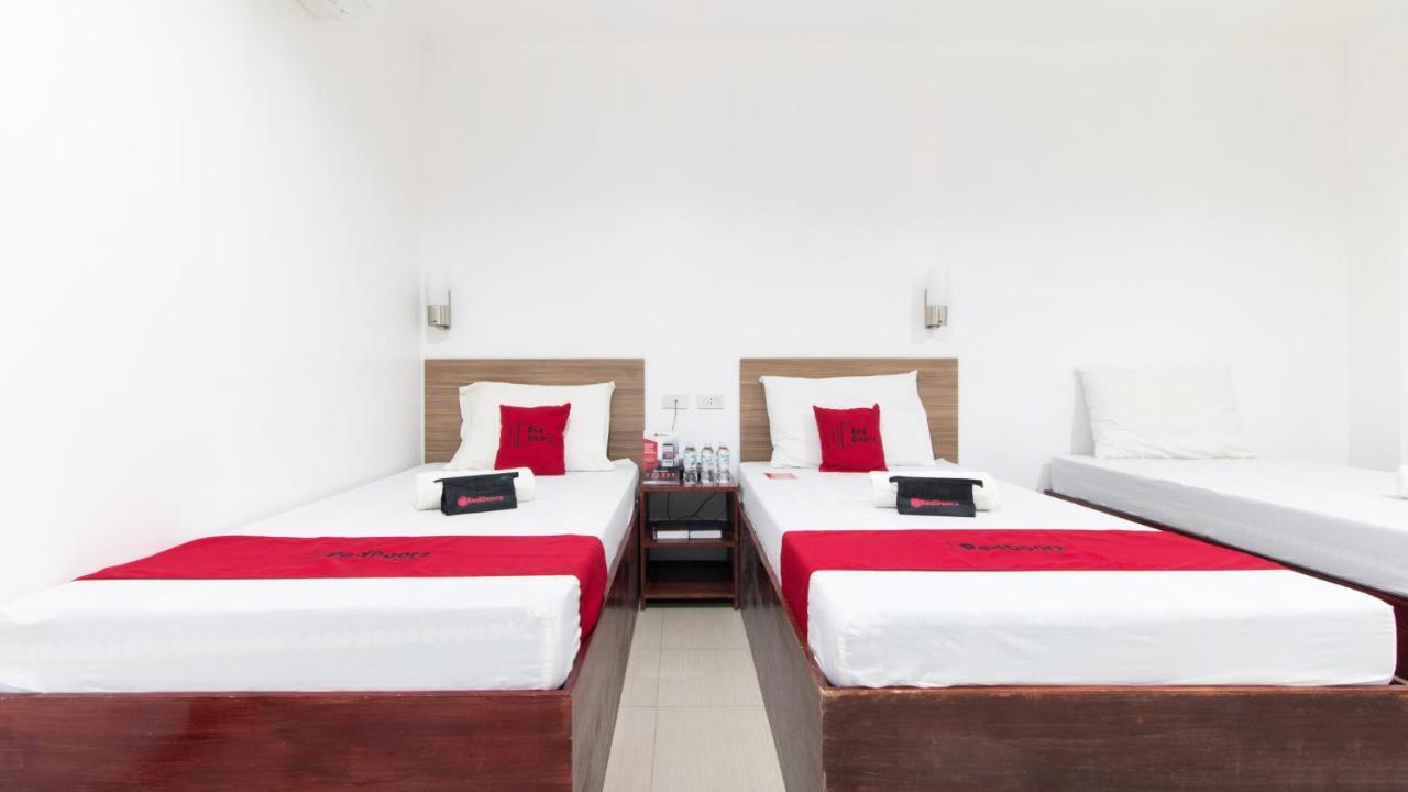 Reddoorz Plus Near Vigan City Commercial Center Kültér fotó
