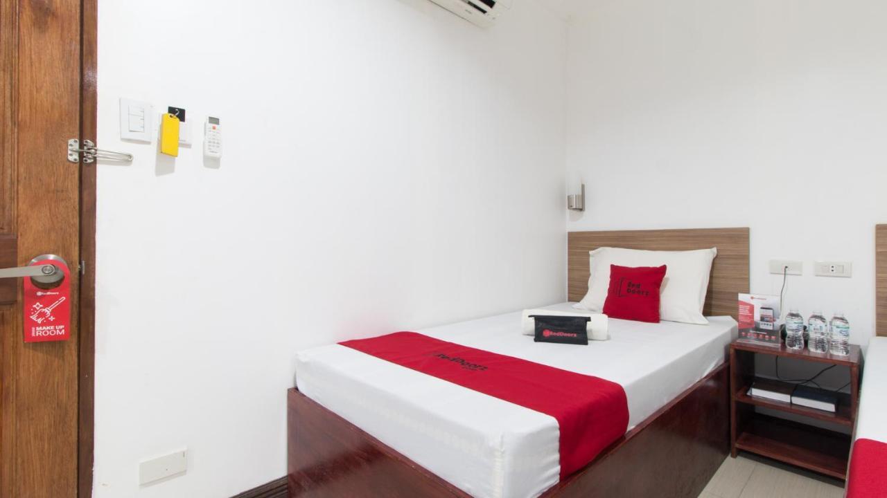 Reddoorz Plus Near Vigan City Commercial Center Kültér fotó