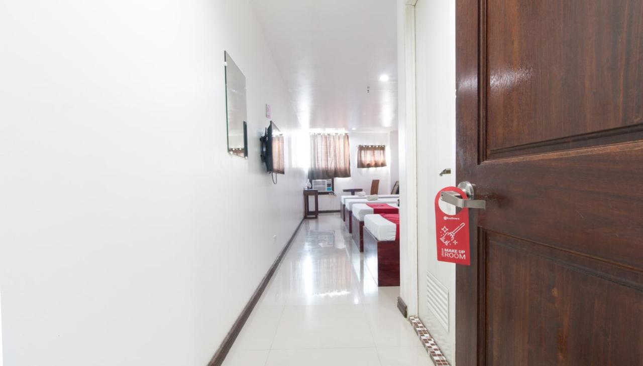 Reddoorz Plus Near Vigan City Commercial Center Kültér fotó
